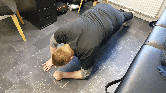 plank to push up